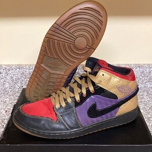 Jordan 1 Mid “Leroy Smith” 2009 / Size 9 / 385188-671